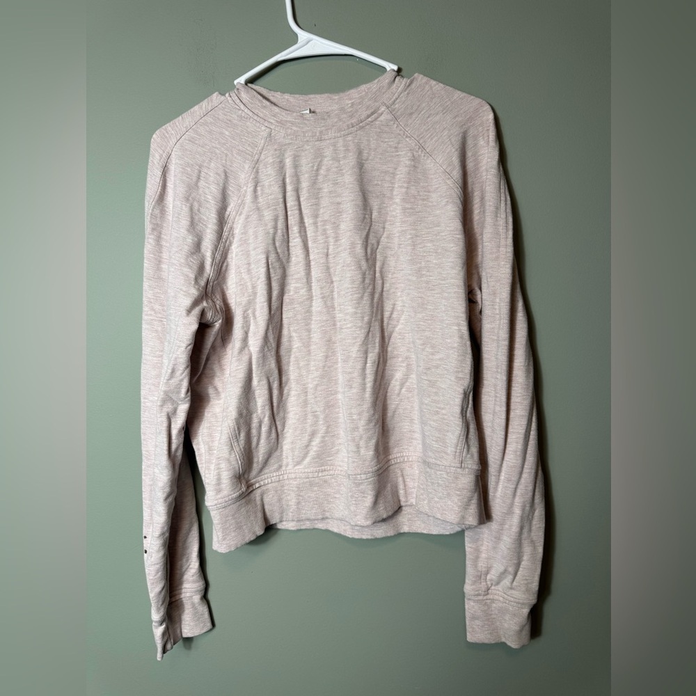 Lululemon Women’s Crew Neck‎ Pale Pink Long Sleeve Size 8
